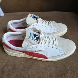 PUMA Men’s White & Red Classic Suede Sneakers